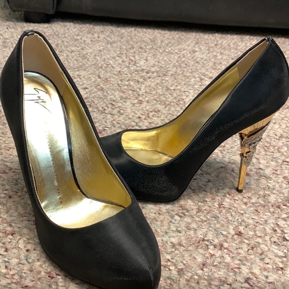 Giuseppe zanotti satin with metal heel shoes